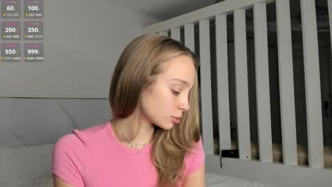 Snapshot of lisa_babymetal chatting on November 2025 04:01:02 PM Lisa online show from November 2025 04:01:02 PM