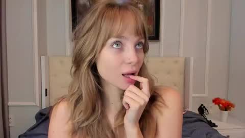 Snapshot of lisa_babymetal chatting on December 2025 05:57:02 AM Lisa online show from December 2025 05:57:02 AM