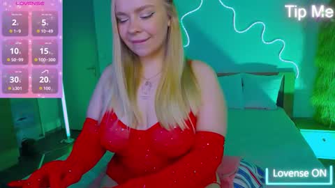 Snapshot of lisacandy1 chatting on November 2025 08:14:01 AM Lisa online show from November 2025 08:14:01 AM