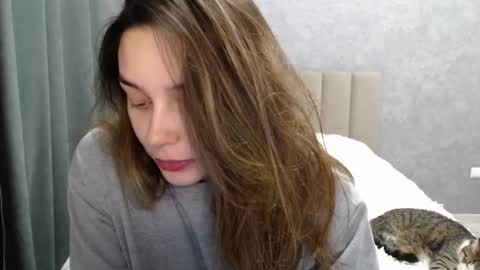 Mia   Im online every day 1530 PM in New York  2030 PM in London online show from February 2025 07:55:01 PM