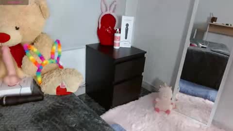 your little bunny  online show from September 2025 11:54:02 AM