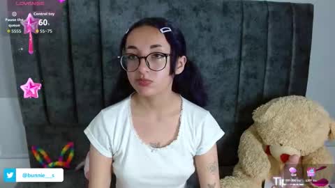 your little bunny  online show from September 2025 11:56:01 AM