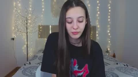 Snapshot of littlee_cherry18 chatting on December 2025 07:36:01 AM Lana online show from December 2025 07:36:01 AM