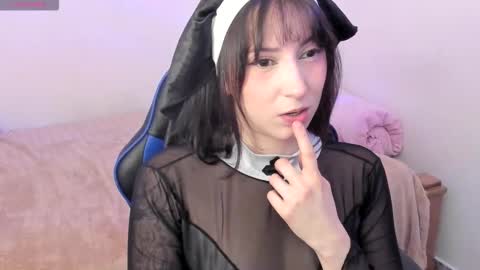 Snapshot of livemakio chatting on October 2025 04:15:02 AM Liz online show from October 2025 04:15:02 AM