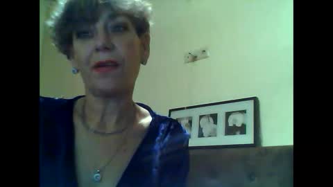Snapshot of livslife chatting on December 2025 11:22:01 PM livslife online show from December 2025 11:22:01 PM