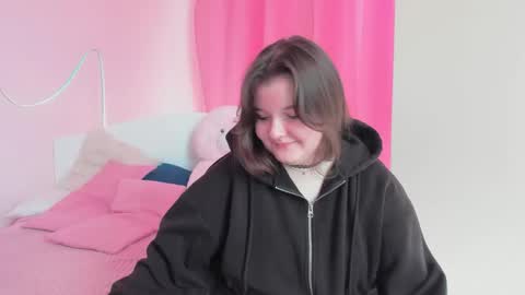 Snapshot of lizameaw chatting on September 2025 09:33:01 AM LIza online show from September 2025 09:33:01 AM