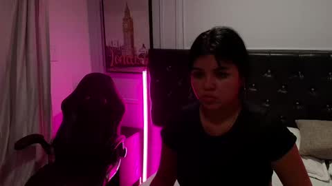 Snapshot of lizz_tender chatting on January 2025 12:10:01 PM Lizz online show from January 2025 12:10:01 PM