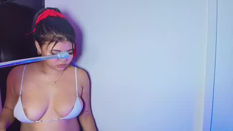 Snapshot of lizz_tender chatting on March 2025 11:49:02 AM Lizz online show from March 2025 11:49:02 AM