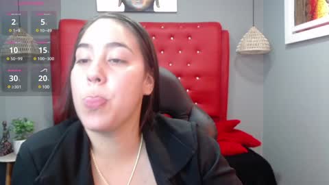 lizza online show from December 2024 08:00:02 PM