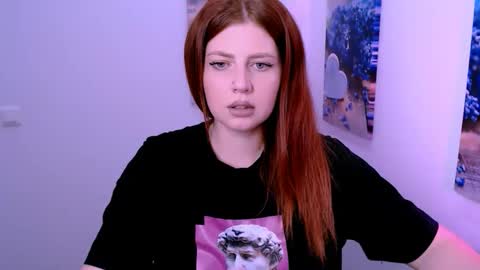 Lizzy3 online show from September 2025 12:18:01 PM