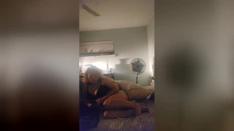 Snapshot of lizzyice8 chatting on December 2025 12:07:02 AM lizzyice8 online show from December 2025 12:07:02 AM