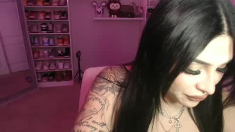 lo_cakez online show from September 2025 05:32:01 AM