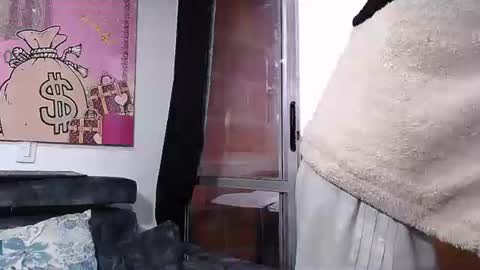 lobocruzlatino online show from February 2025 11:27:02 AM