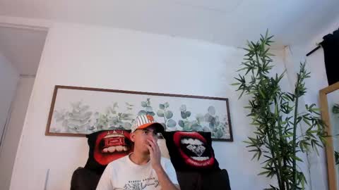 logansmithh01 online show from September 2025 01:24:02 PM