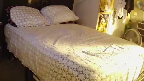 Snapshot of lordcoldfinger chatting on December 2025 02:54:02 AM lordcoldfinger online show from December 2025 02:54:02 AM