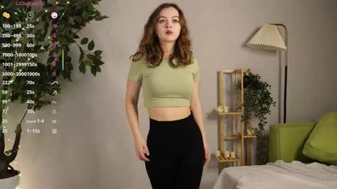 Snapshot of loritakufeldt chatting on December 2025 07:29:02 PM Lina online show from December 2025 07:29:02 PM