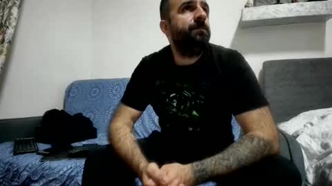 loveivat80 online show from November 2025 05:12:01 PM