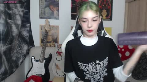 Cassie online show from December 2024 10:05:01 PM