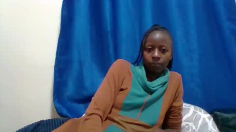 lovergal222 online show from December 2025 05:21:01 PM