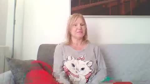Marlyn online show from December 2024 02:04:01 PM