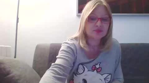 Marlyn online show from December 2024 10:47:01 PM