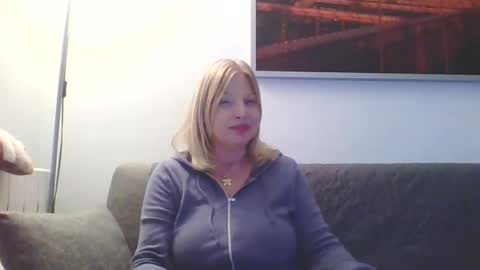 Marlyn online show from January 2025 10:19:01 PM