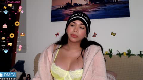 luara_ online show from January 2025 06:38:01 AM
