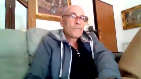 Snapshot of luca105 chatting on January 2025 11:04:02 AM luca105 online show from January 2025 11:04:02 AM