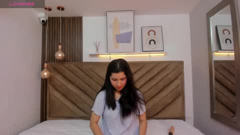 Luci  online show from March 2025 12:05:02 PM