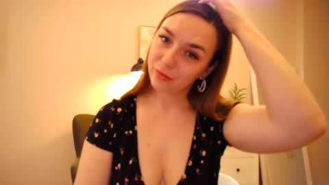 lucky_foryou_baby online show from February 2025 05:40:01 AM
