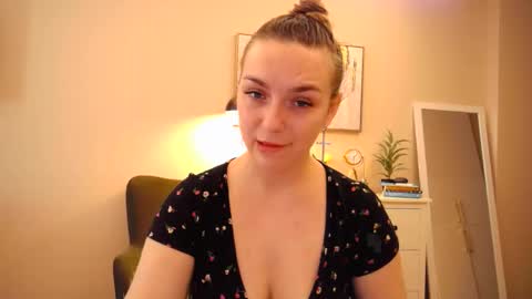 lucky_foryou_baby online show from February 2025 09:30:02 AM