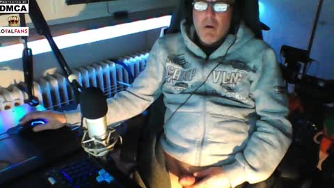        call me  Stefan online show from December 2024 09:24:01 AM
