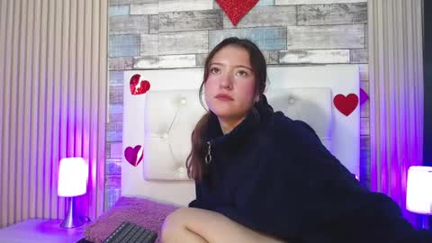 lucy_hs online show from February 2025 06:52:02 AM