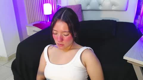 lucy_hs online show from February 2025 07:06:01 AM