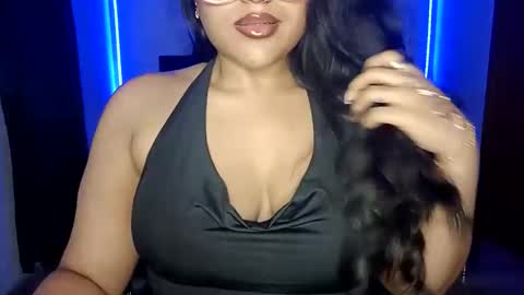 Lucy online show from December 2025 01:21:02 AM