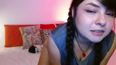Lucya Fernanda  online show from September 2025 05:30:01 AM