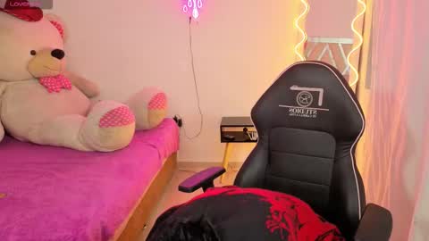 ludo_kitty_tay online show from October 2025 03:47:01 AM