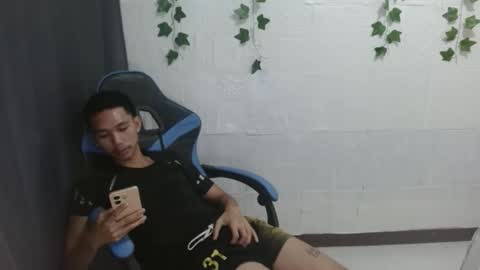 Snapshot of lui_the_fucker chatting on October 2025 11:34:01 PM lui_the_fucker online show from October 2025 11:34:01 PM