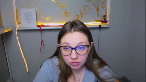 Snapshot of luizaheems_ chatting on December 2024 02:15:01 PM Luiza online show from December 2024 02:15:01 PM