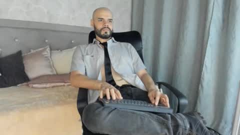 luke diaz7 online show from February 2025 11:32:02 PM