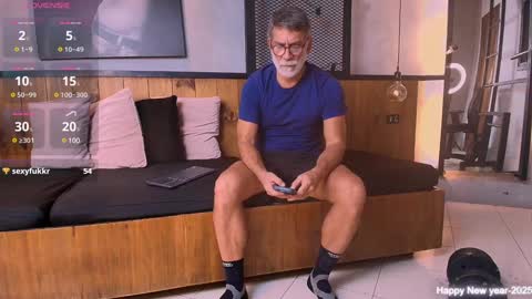 Luke Crews online show from February 2025 07:04:01 PM