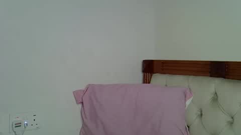 Snapshot of luna_empress chatting on December 2025 12:25:02 PM maskedmalkia online show from December 2025 12:25:02 PM