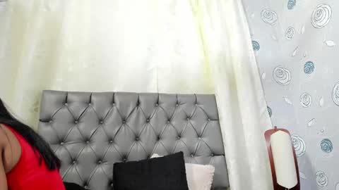 Snapshot of luna_evaa chatting on January 2025 09:51:01 PM Luna Eva online show from January 2025 09:51:01 PM