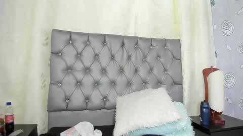 Snapshot of luna_evaa chatting on March 2025 05:50:02 PM Luna Eva online show from March 2025 05:50:02 PM