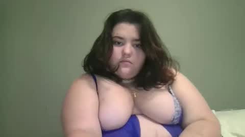 lunar_nightstar online show from October 2025 09:04:02 PM