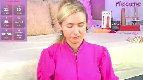 lunitadiva online show from November 2025 02:20:01 PM