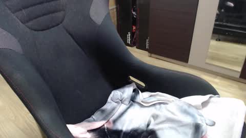 Snapshot of lushboy90 chatting on October 2025 03:29:01 AM lushboy90 online show from October 2025 03:29:01 AM