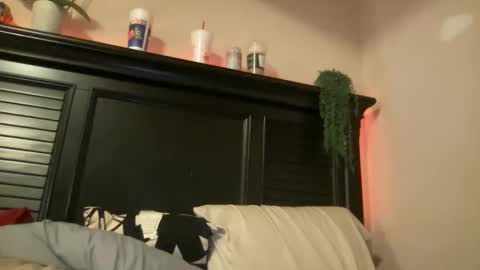 luvrxstarx online show from December 2025 03:34:01 AM