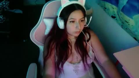 Snapshot of luvvespie chatting on November 2025 12:21:02 AM luvvespie online show from November 2025 12:21:02 AM