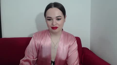 Laura online show from December 2024 02:04:01 AM